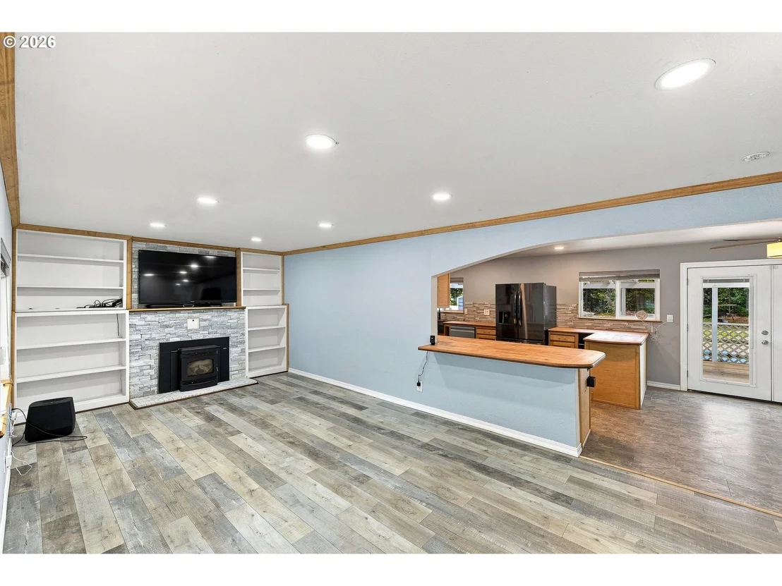 Photo of 62941 CROWN POINT RD