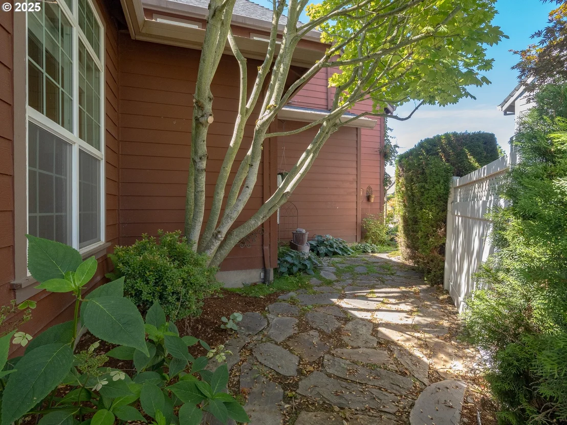 Photo of 3866 OAK MEADOWS LOOP