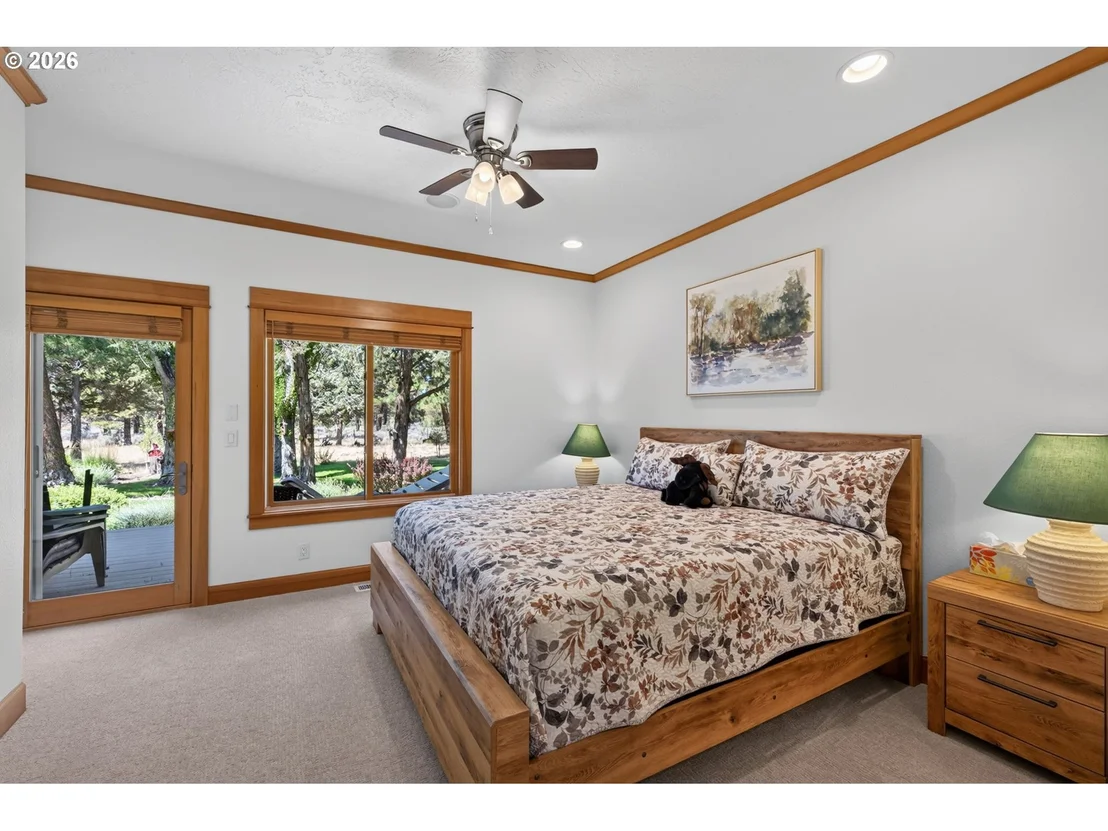 Photo of 17690 Mountain View RD SW