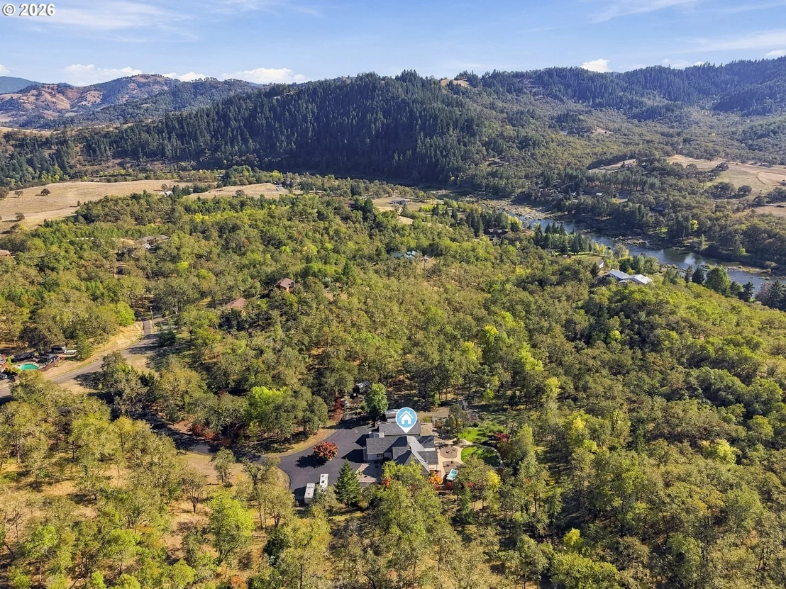 Photo of 711 SABLE DR