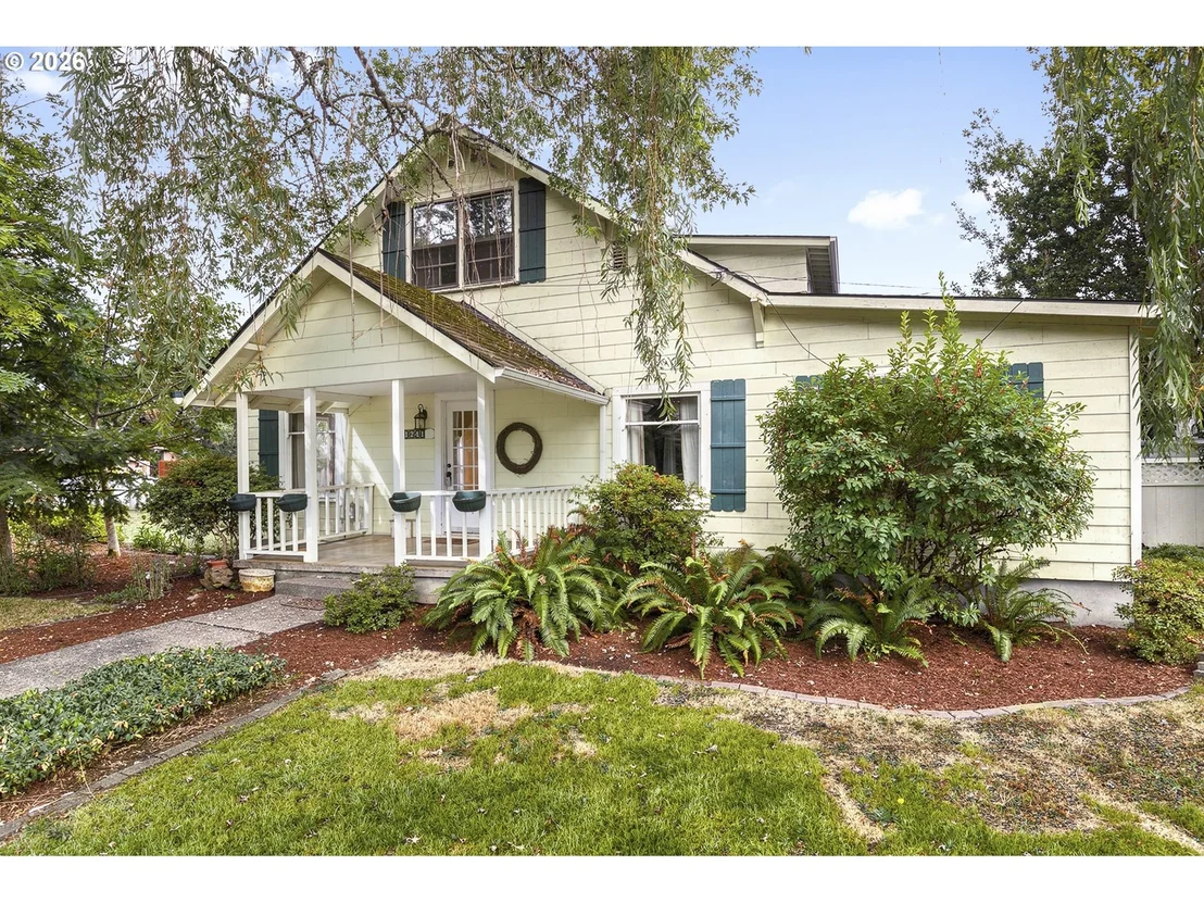 Photo of 1241 DIVISION ST