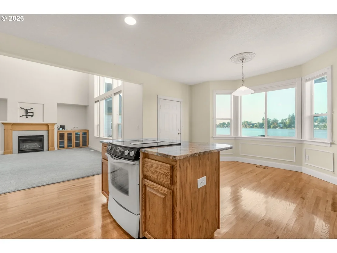 Photo of 21223 NE SHORE DR