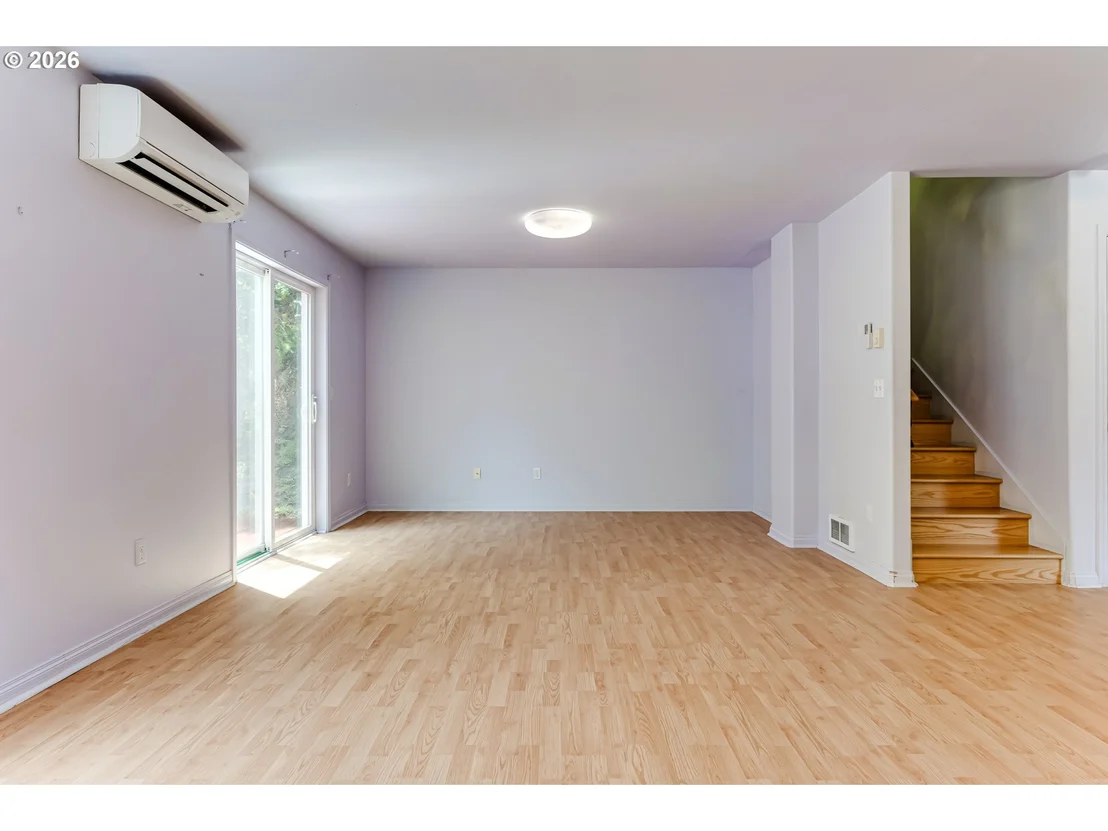 Photo of 667 KAMAPHEEMA PL
