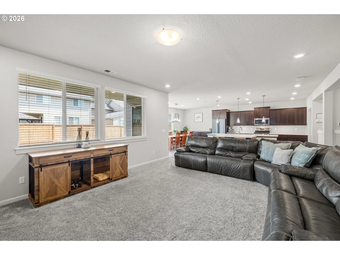 Photo of 4240 SW MAWRCREST AVE
