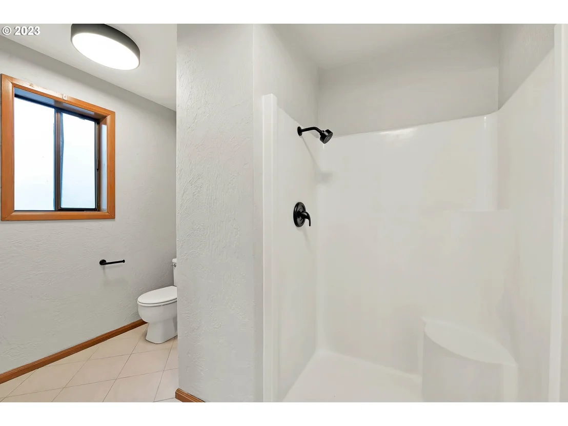 Photo of 27725 Royal