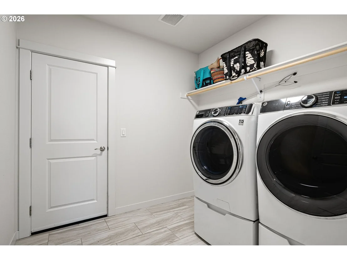 Photo of 763 S 53RD PL