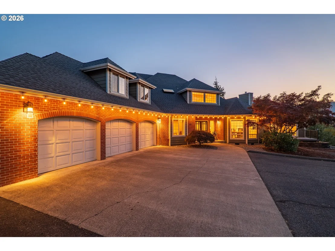 Photo of 317 AKER DR