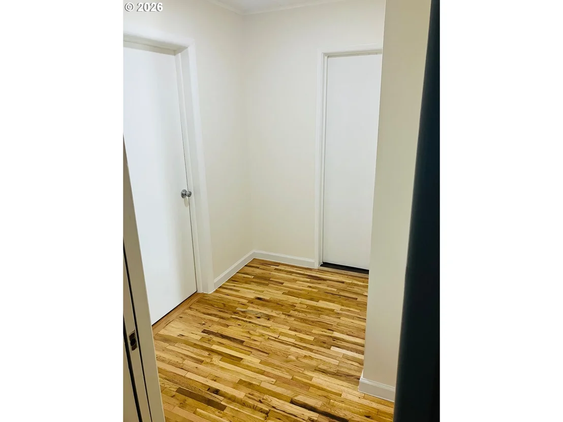 Photo of 152 W C ST