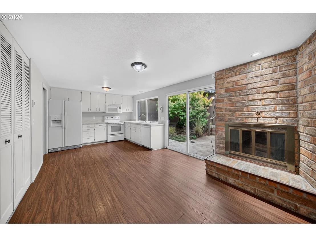 Photo of 20 BRAE BURN DR