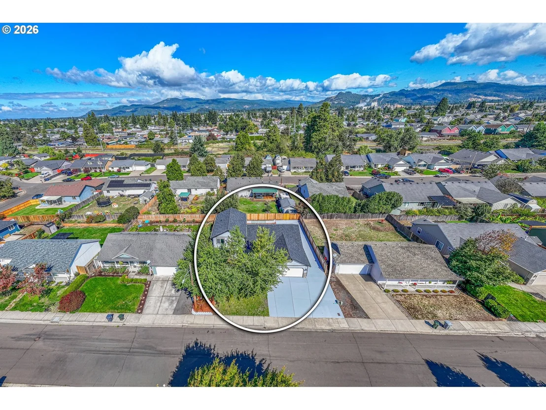 Photo of 3990 DOUGLAS DR