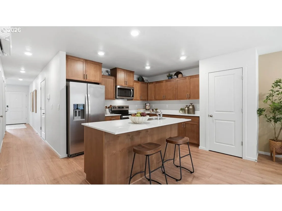 Photo of 1419 SE Rosefinch AVE