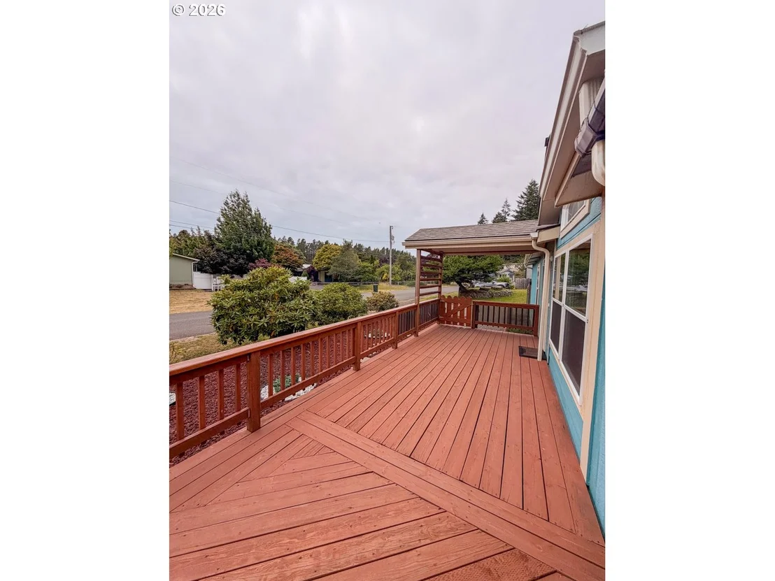 Photo of 600 TIARA ST