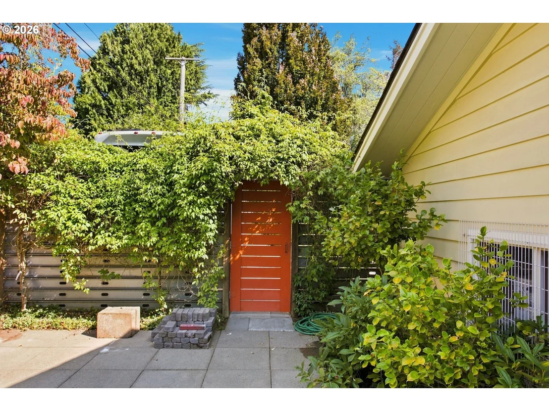 Photo of 60 W 22ND AVE