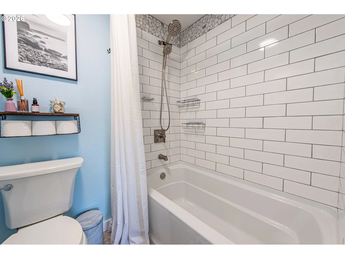Photo of 1121 CEDAR PL