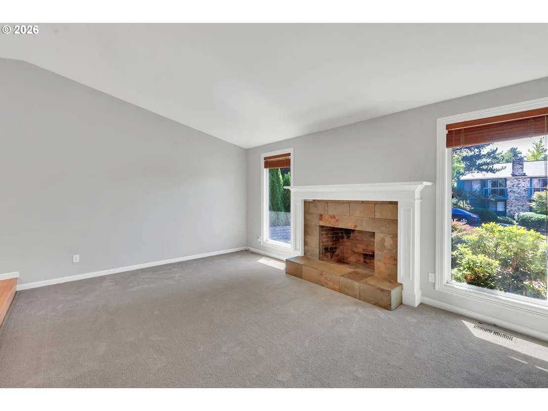 Photo of 1995 SW 27TH DR