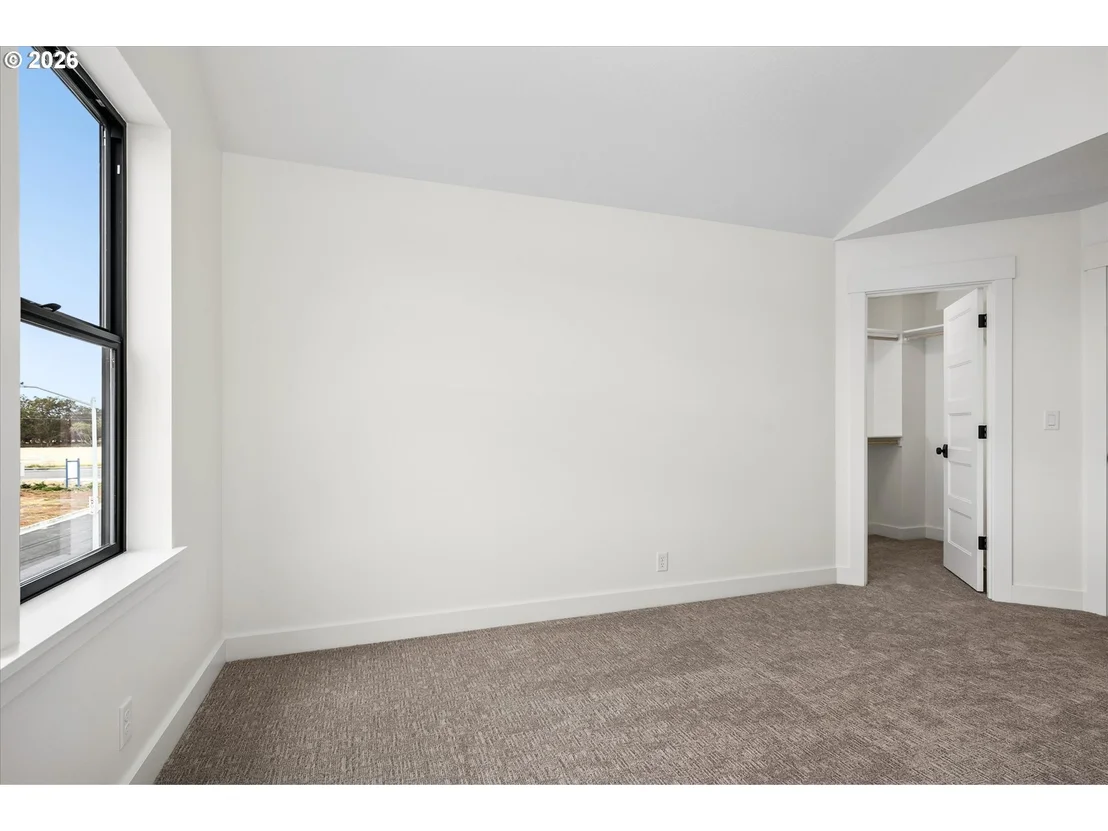 Photo of 89 CHURCHVIEW DR