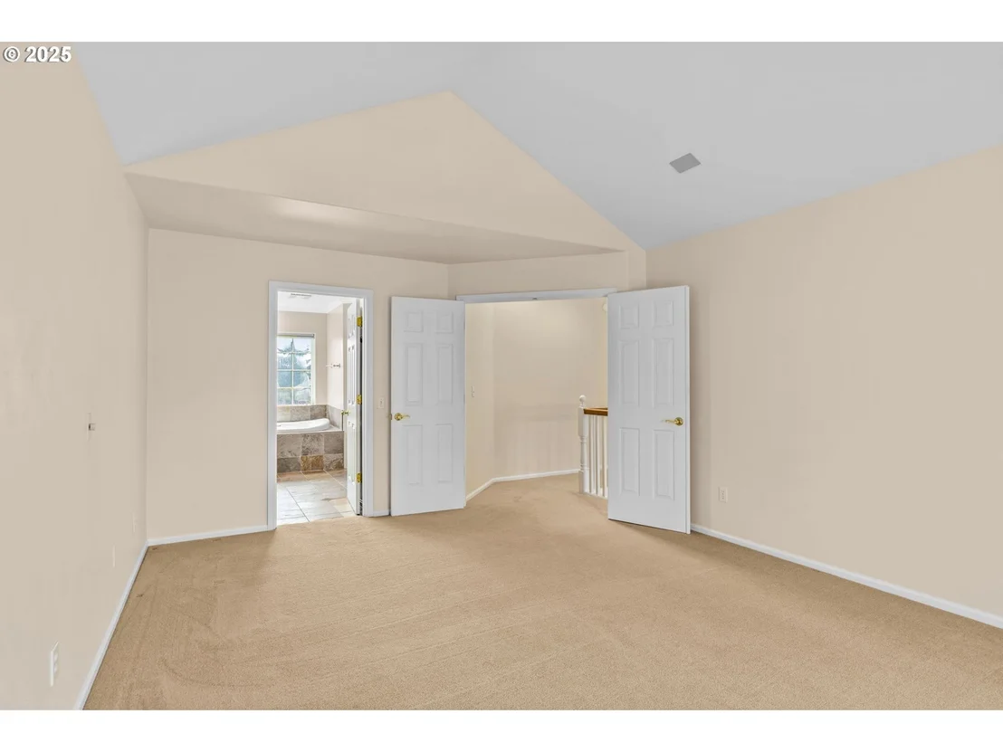 Photo of 54 SILVER OAK DR