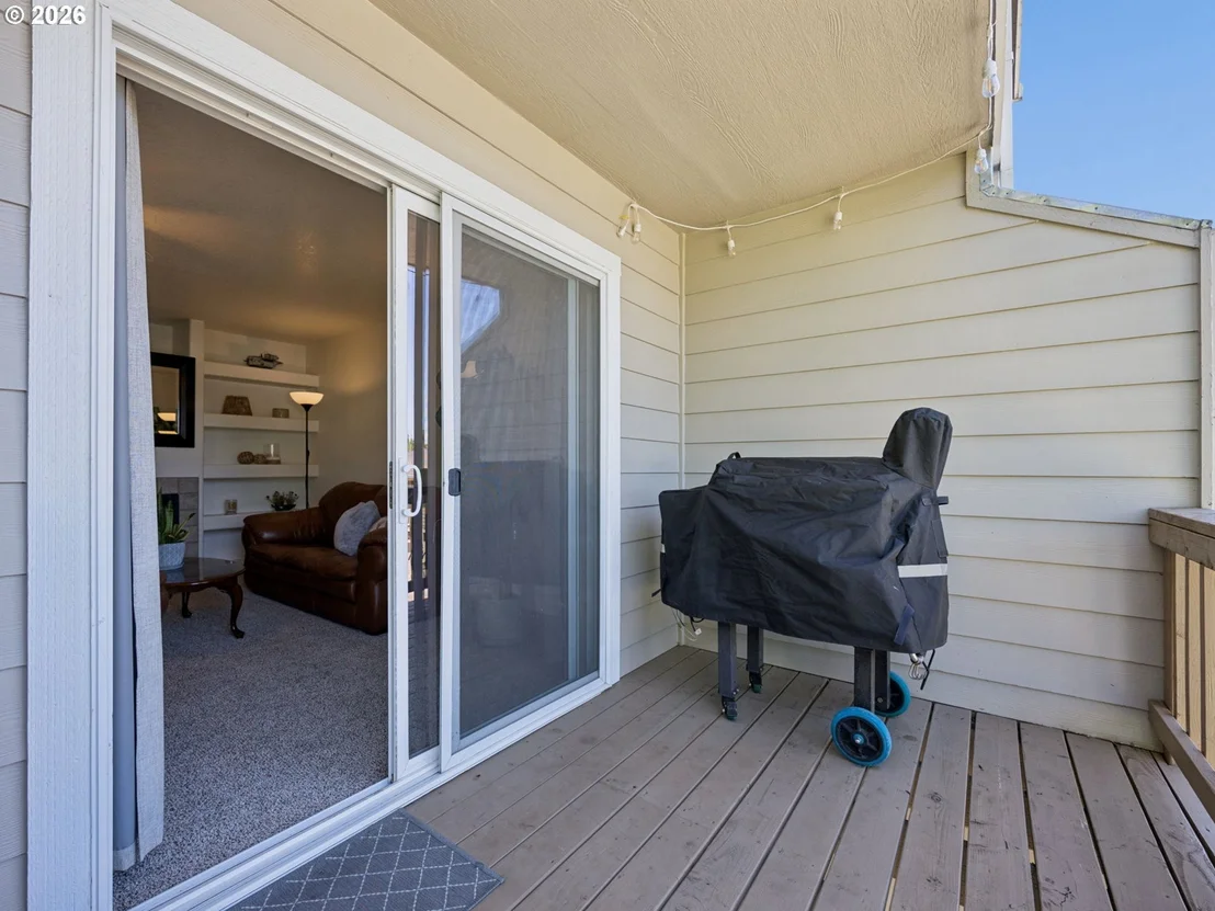Photo of 1384 SW 22ND TER