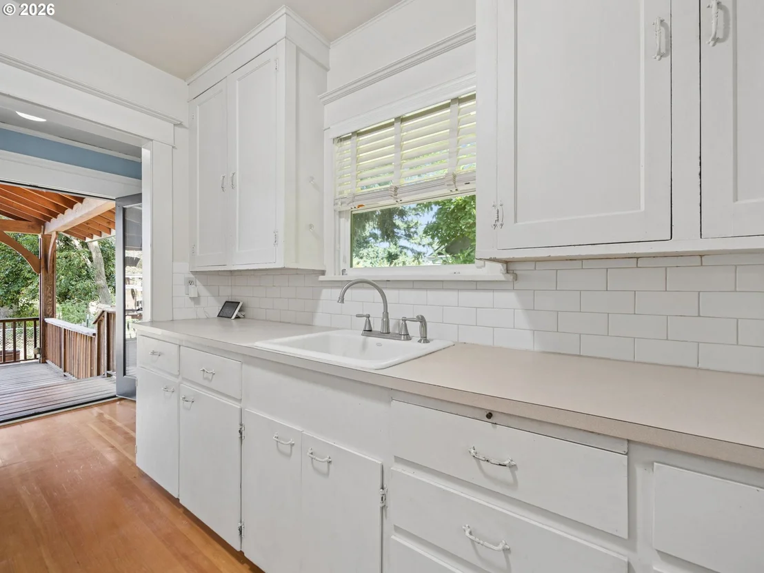 Photo of 205 NW 12TH ST