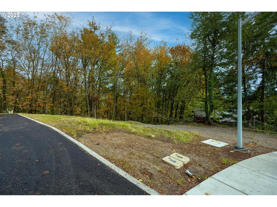 Photo of Unit 1819 at 2825 2819 Capital DR