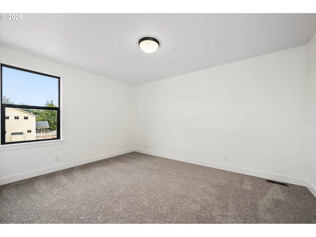 Photo of 89 CHURCHVIEW DR