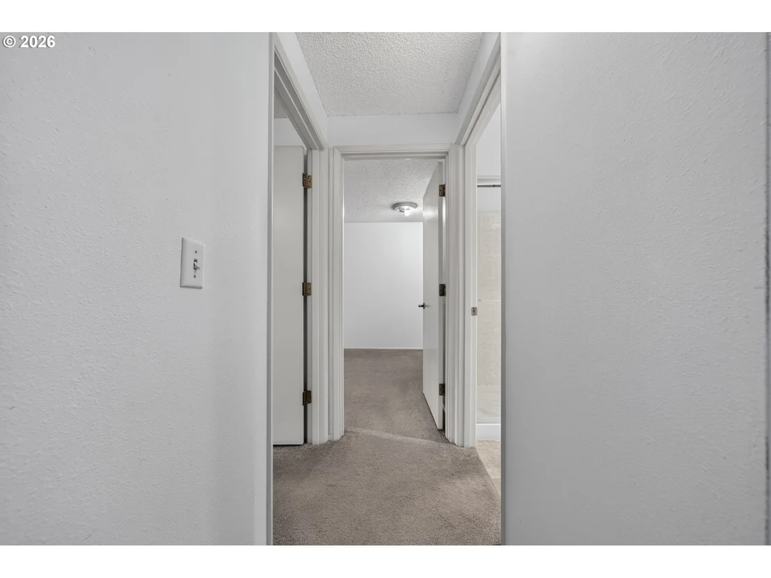 Photo of 20 BRAE BURN DR