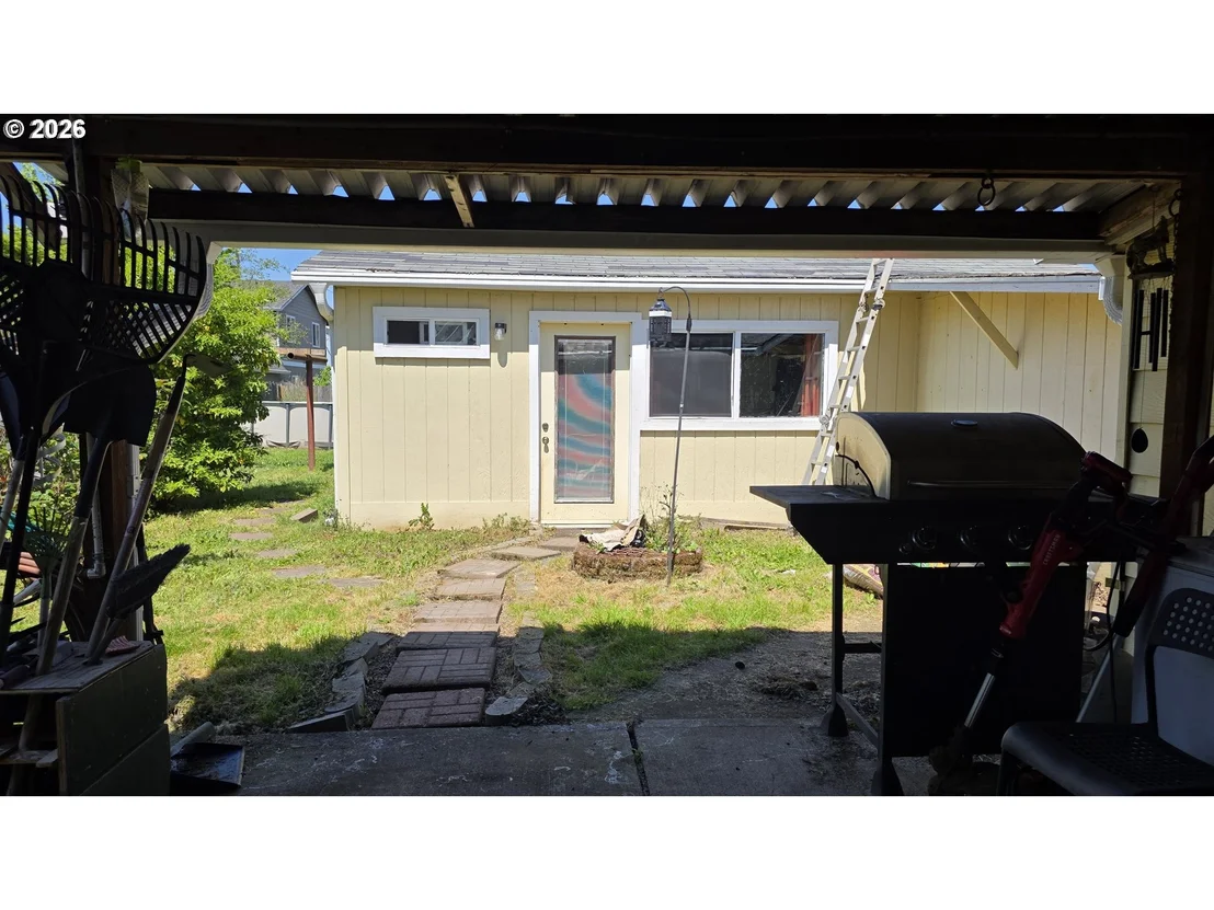 Photo of 3801 DOVE LN