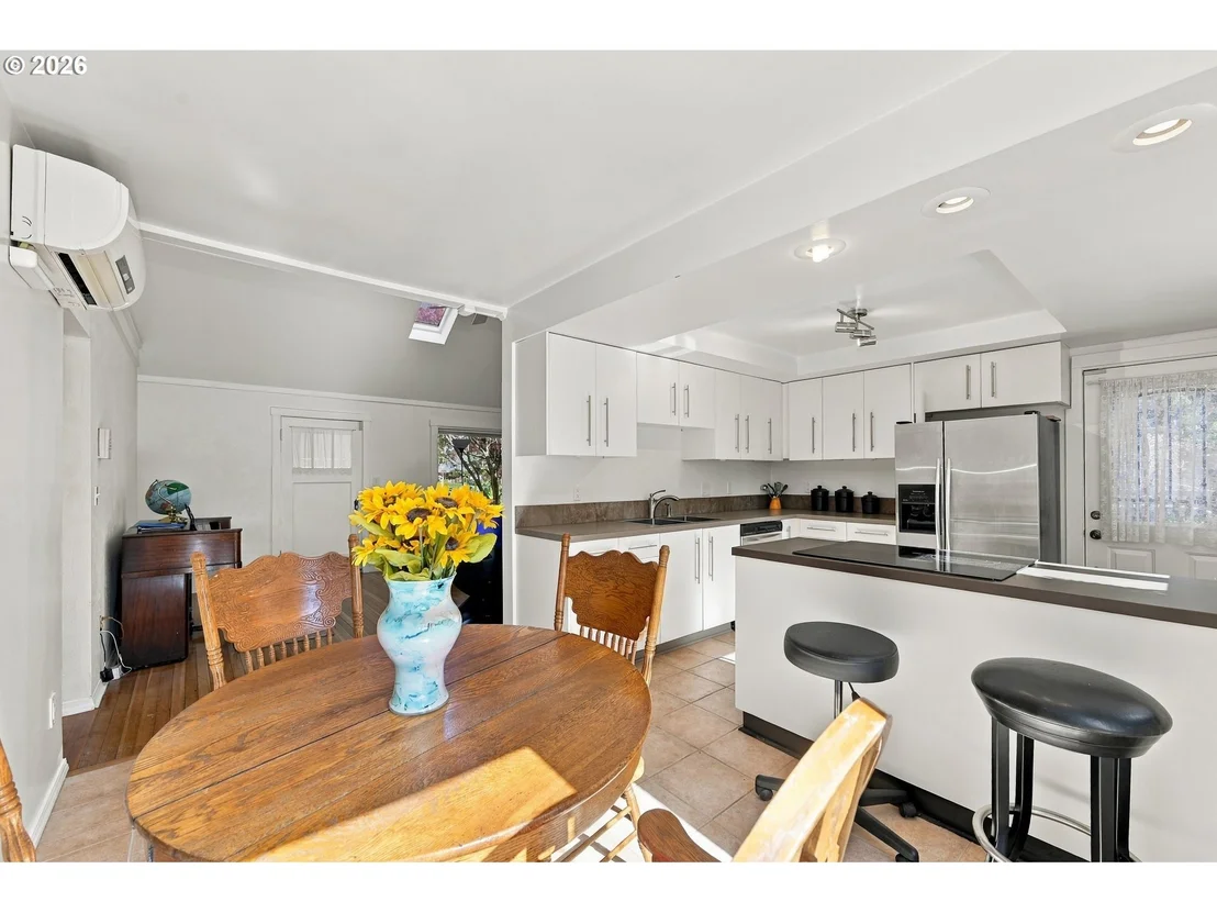 Photo of 580 HORN LN