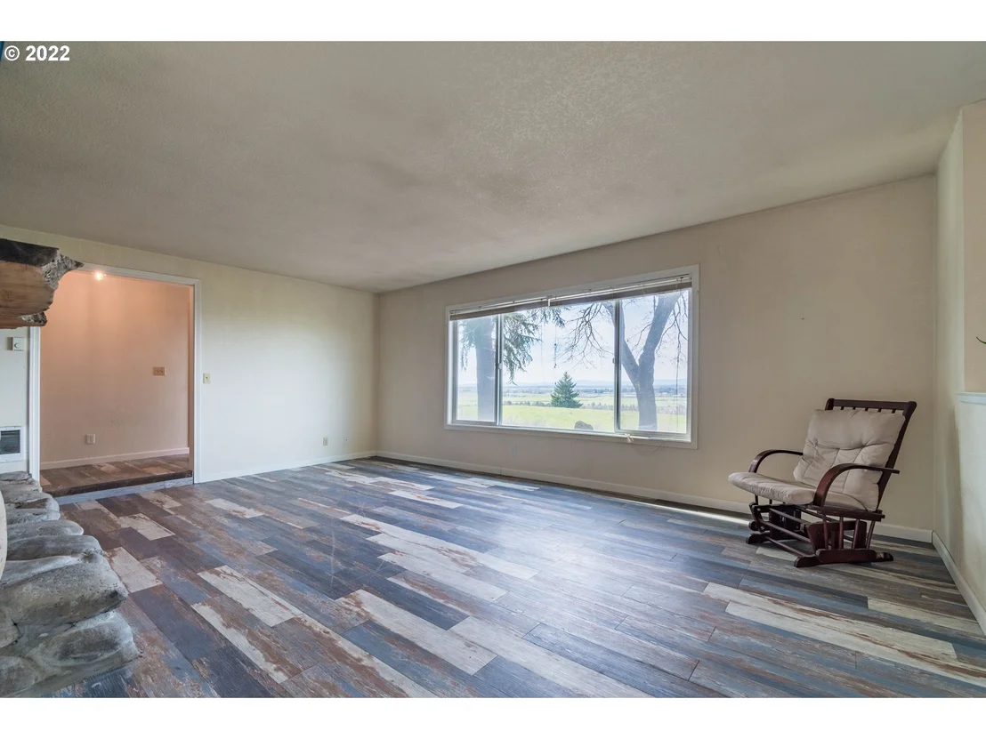 Photo of 33530 MOUNT TOM DR