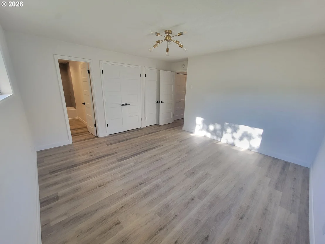 Photo of 2460 W 21ST AVE