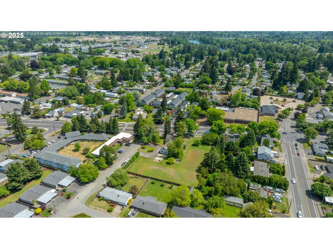Photo of River RD