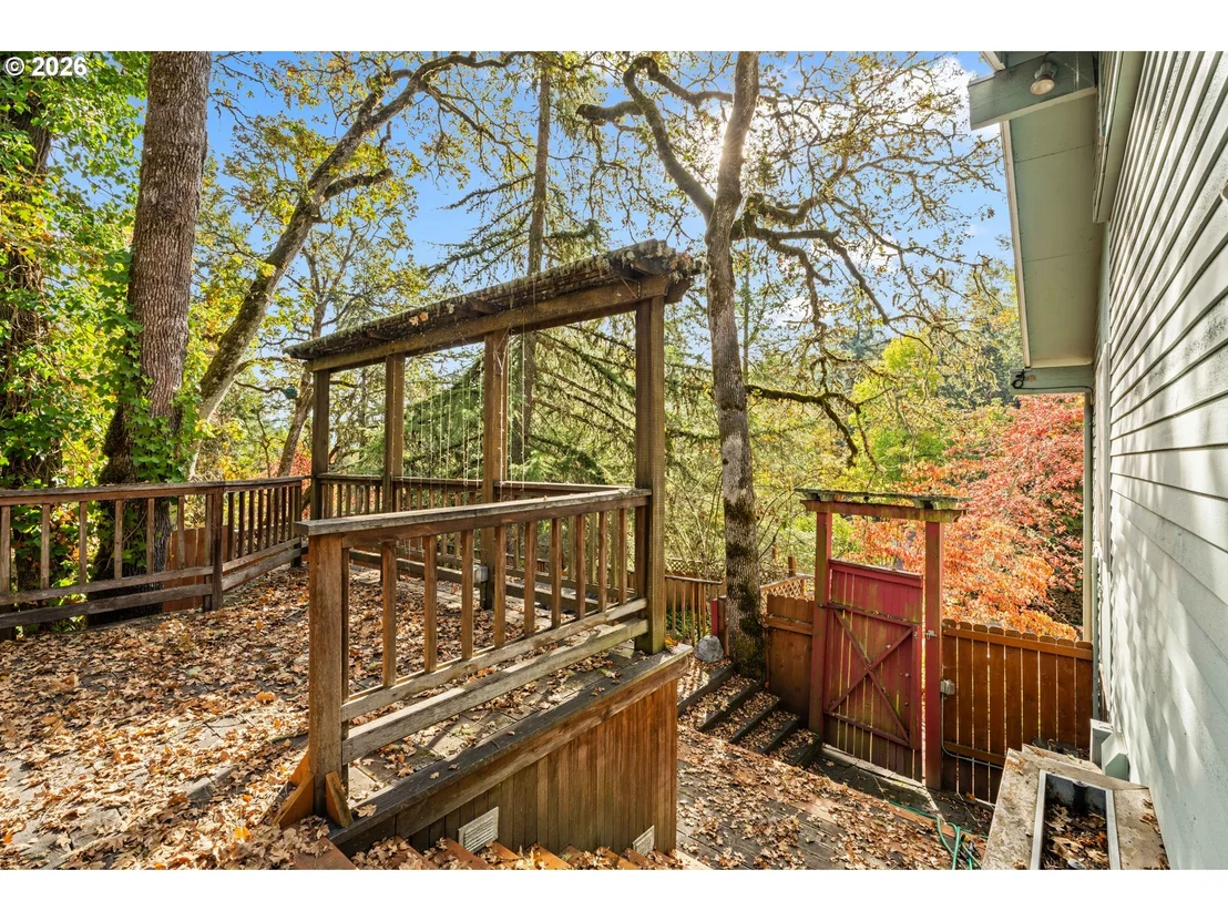 Photo of 505 LOCHMOOR PL
