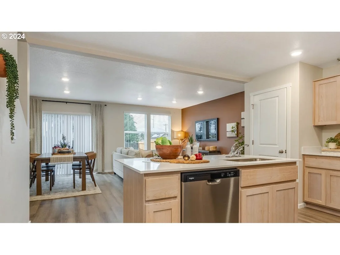 Photo of 6230 SE 15th ST