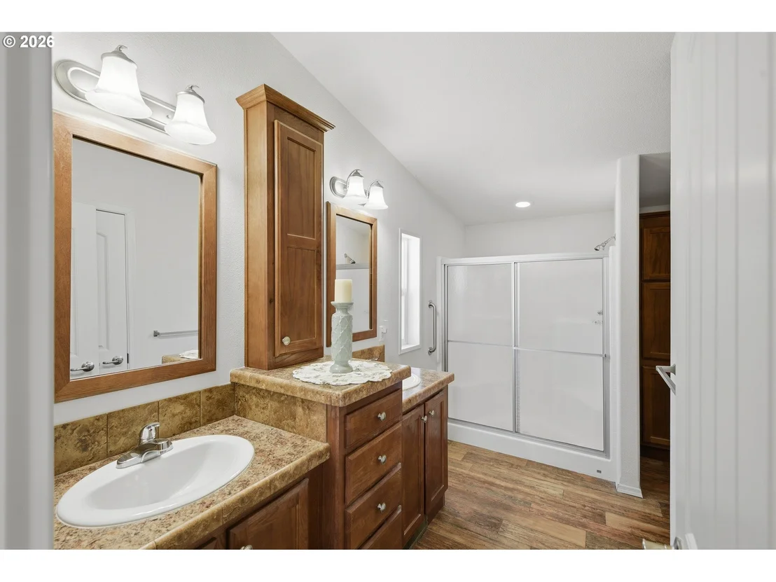 Photo of 2990 KNOTT TER