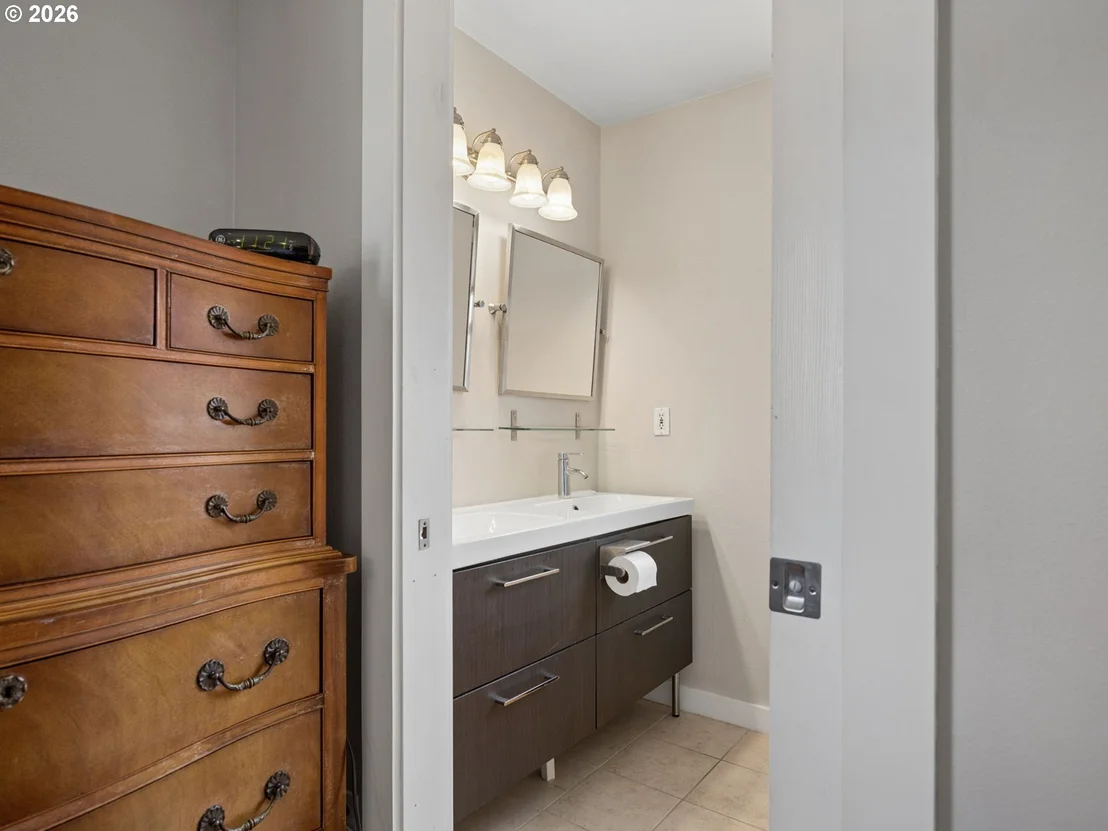 Photo of 644 SE MYRTLEWOOD PL