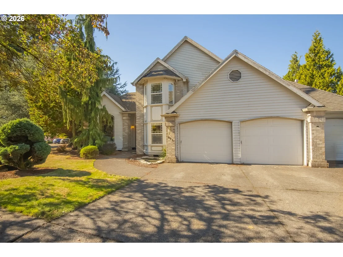 Photo of 501 NW MAWRCREST PL