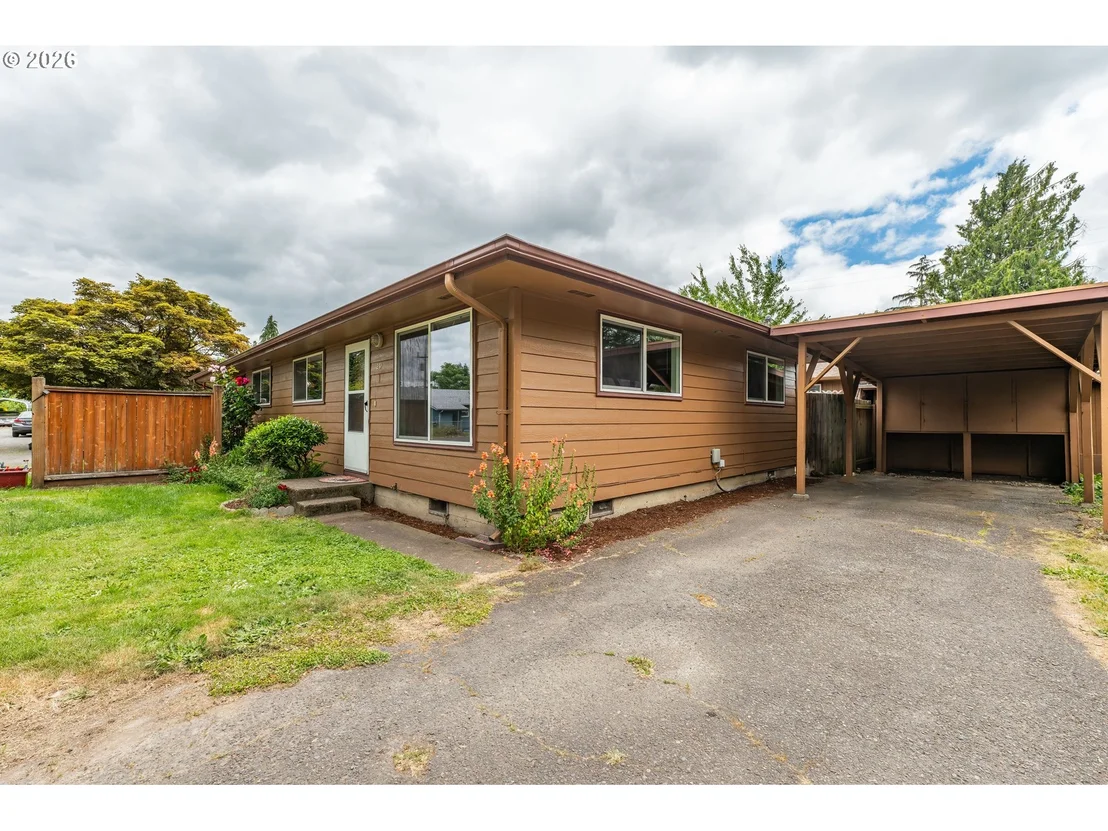 Photo of 229 HOLEMAN AVE
