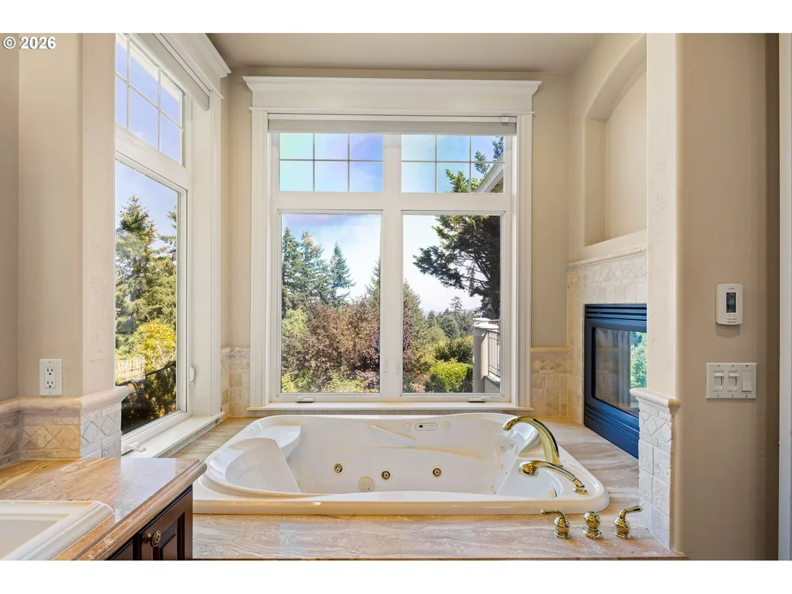 Photo of 2663 RIDGEMONT DR