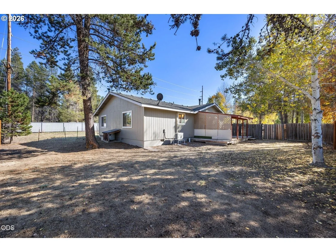 Photo of 52300 GLENWOOD DR