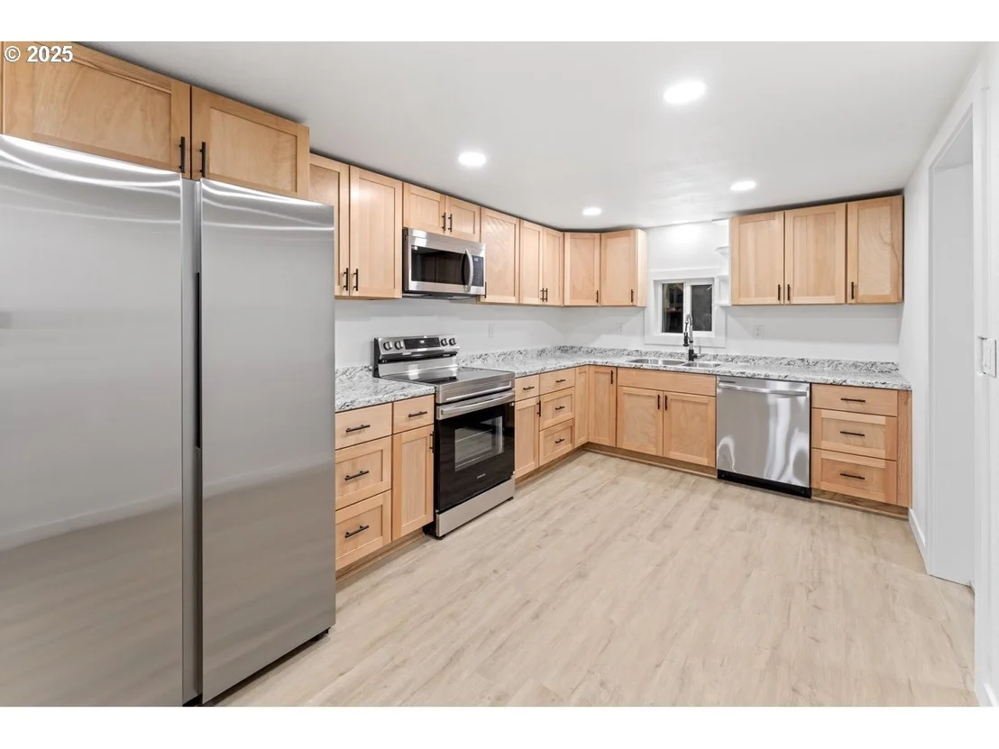 Photo of 47875 ELGIN AVE
