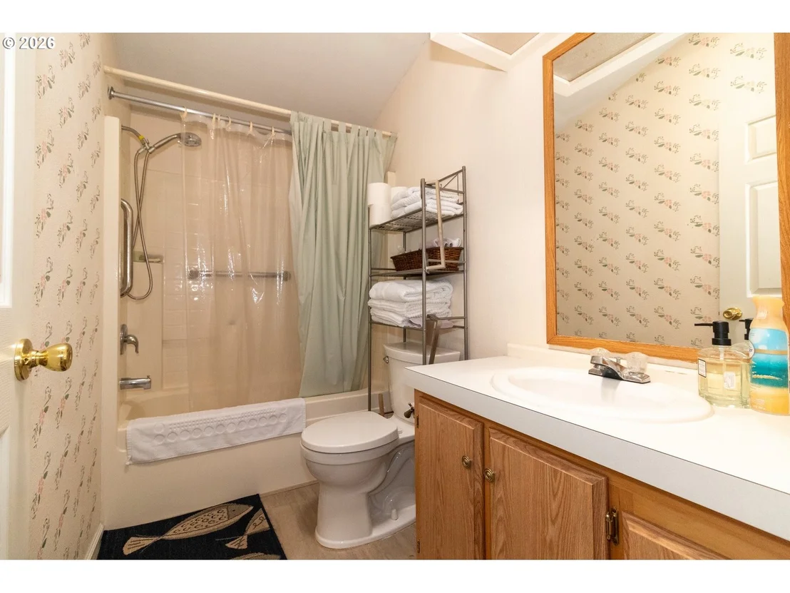 Photo of 4792 RHODODENDRON LOOP