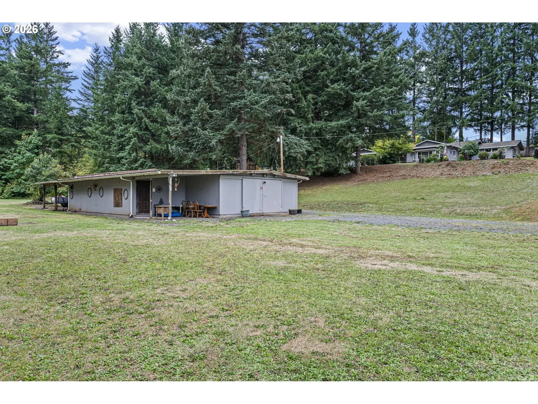 Photo of 39066 CARR TRAIL RD