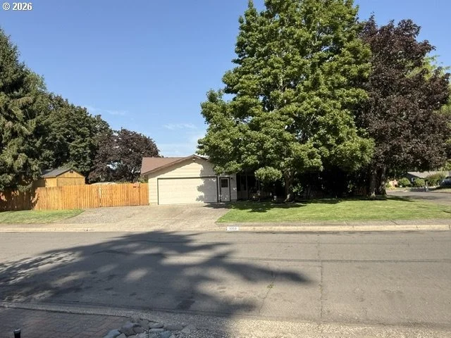 Photo of 3353 WISTERIA ST