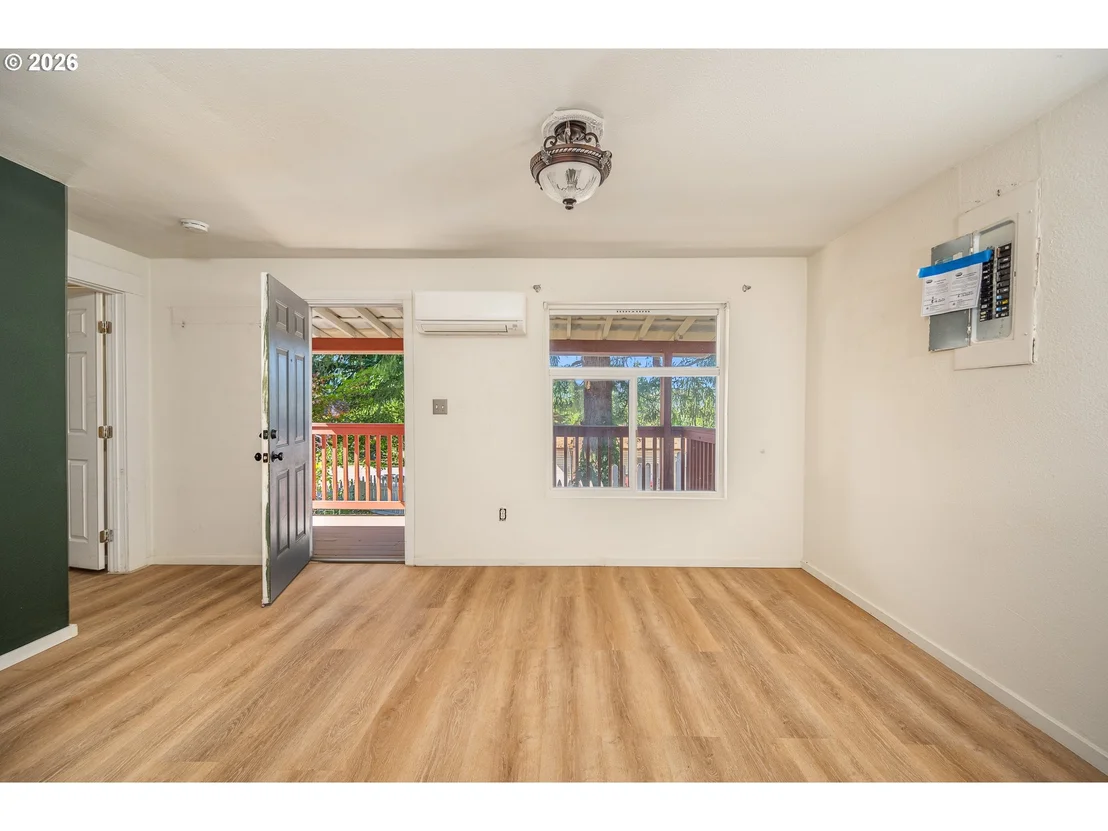 Photo of 792 CLONE AVE