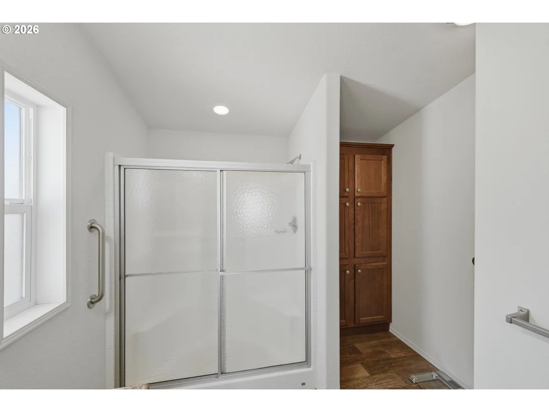 Photo of 2990 KNOTT TER