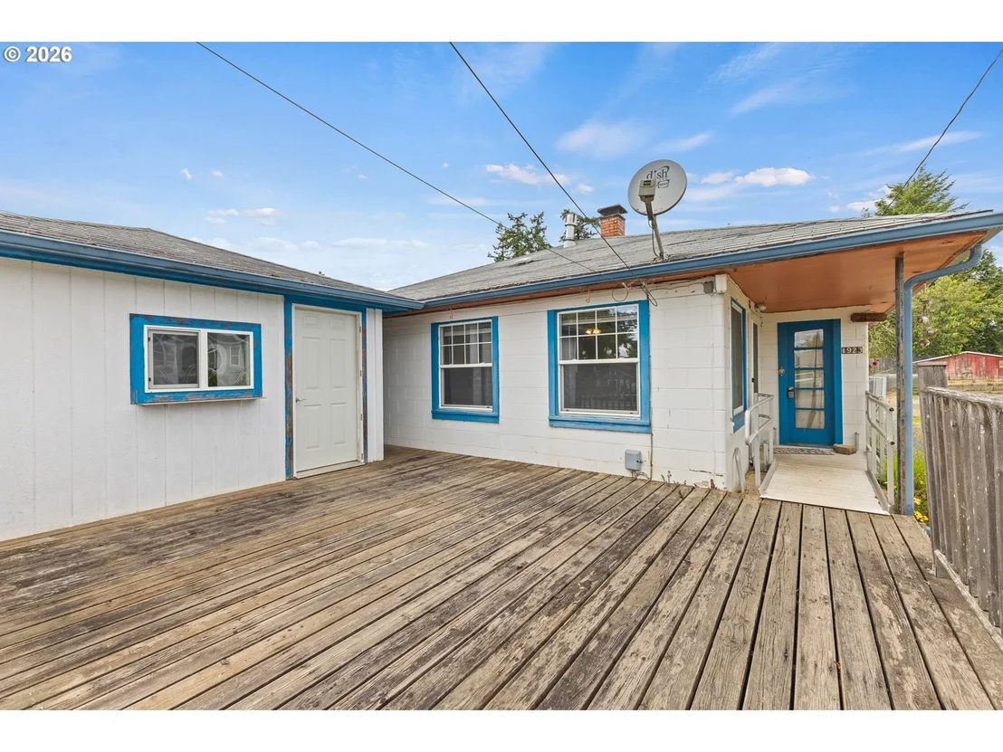 Photo of 1923 MAPLE ST
