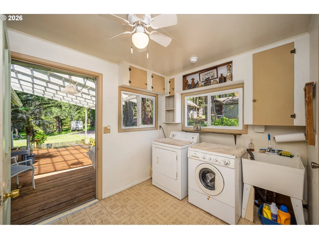 Photo of 40168 BOOTH KELLY RD