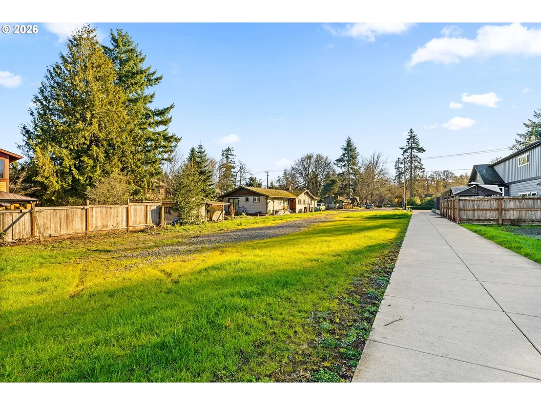 Photo of Unit LOT3 at Piper LN
