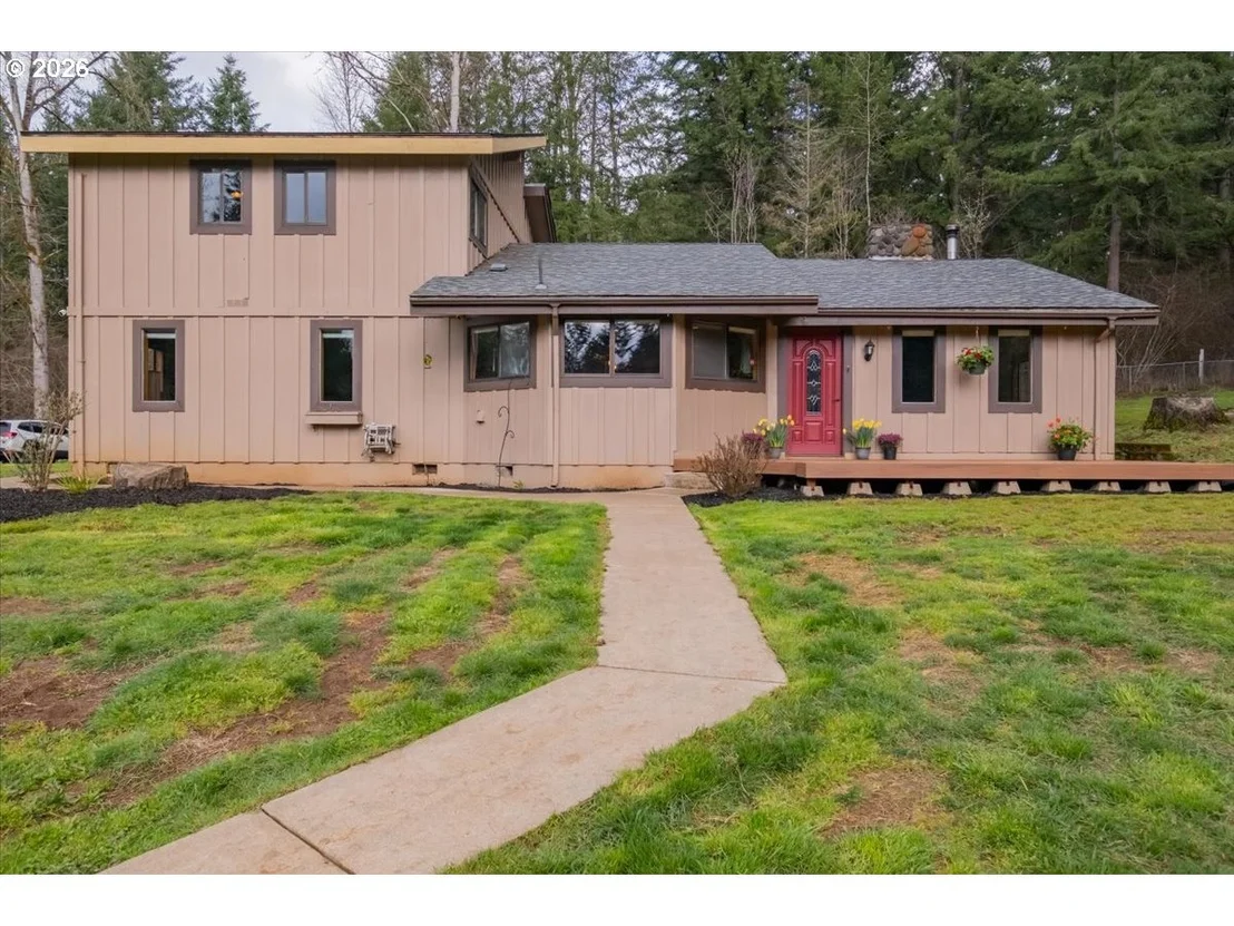 Photo of 40875 PEOPLES DR
