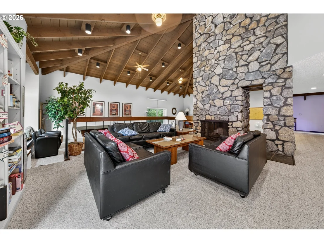 Photo of 20 BRAE BURN DR